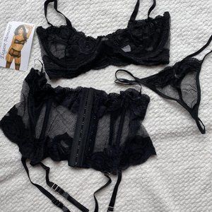 Elegant Moments Black Lingerie Matching Set